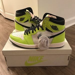 Nike Air Jordan 1 Retro High OG Shoes In Highlighter